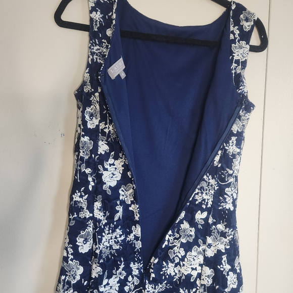 Laura Petites Dress - Picture 5 of 8